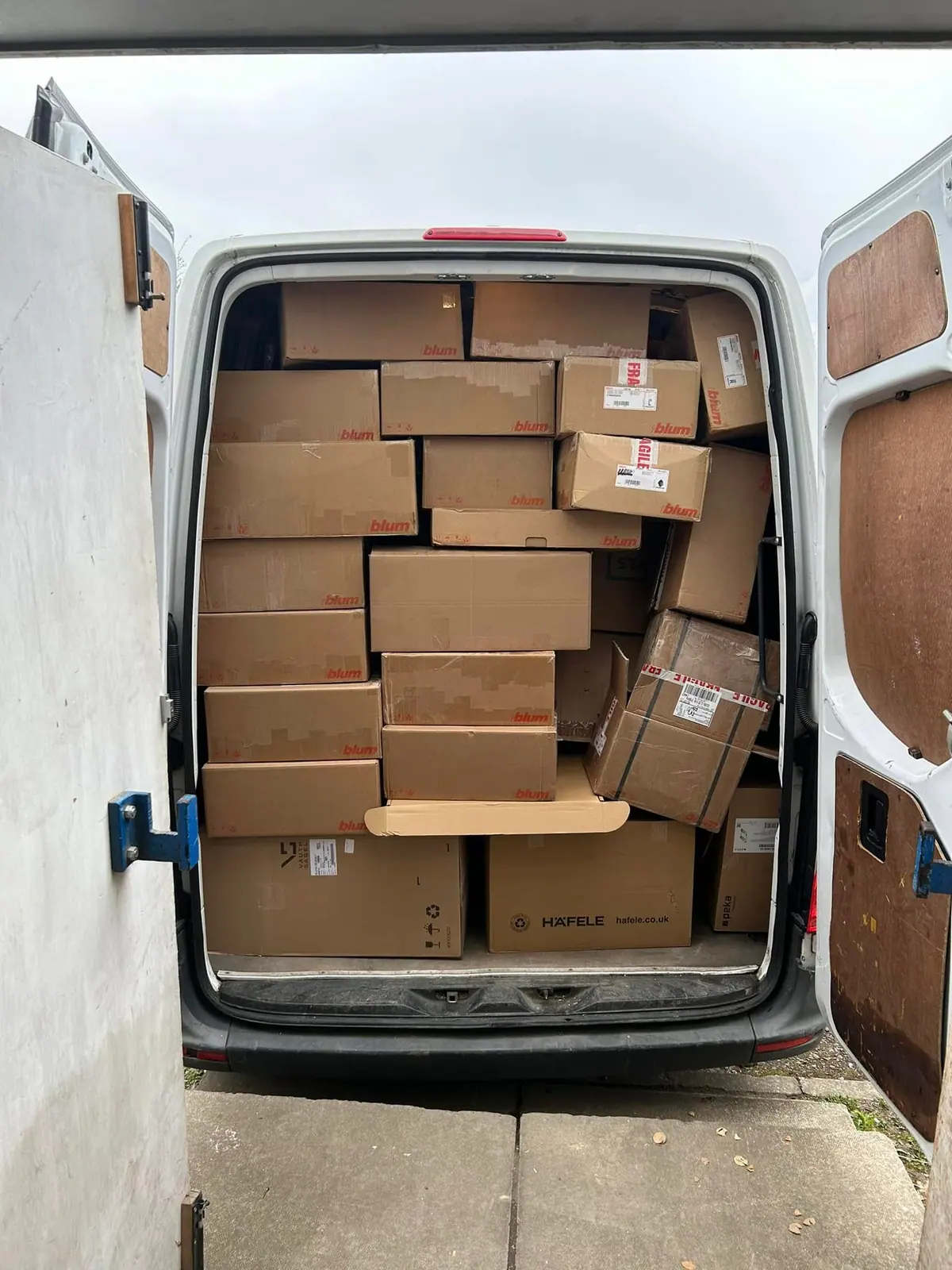 Optima Transport van loaded floor to ceiling with cartons for long distance haulage across the UK